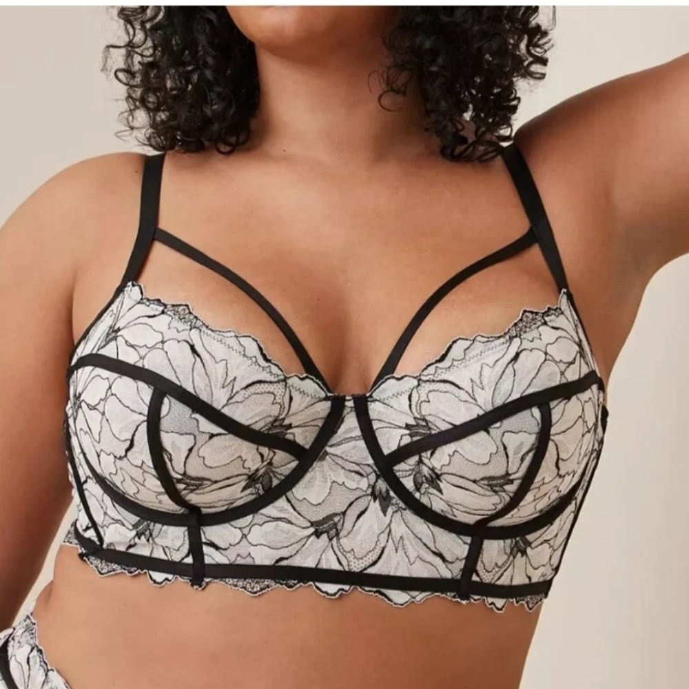 Torrid Curve Floral Lace Trim Longline Bra